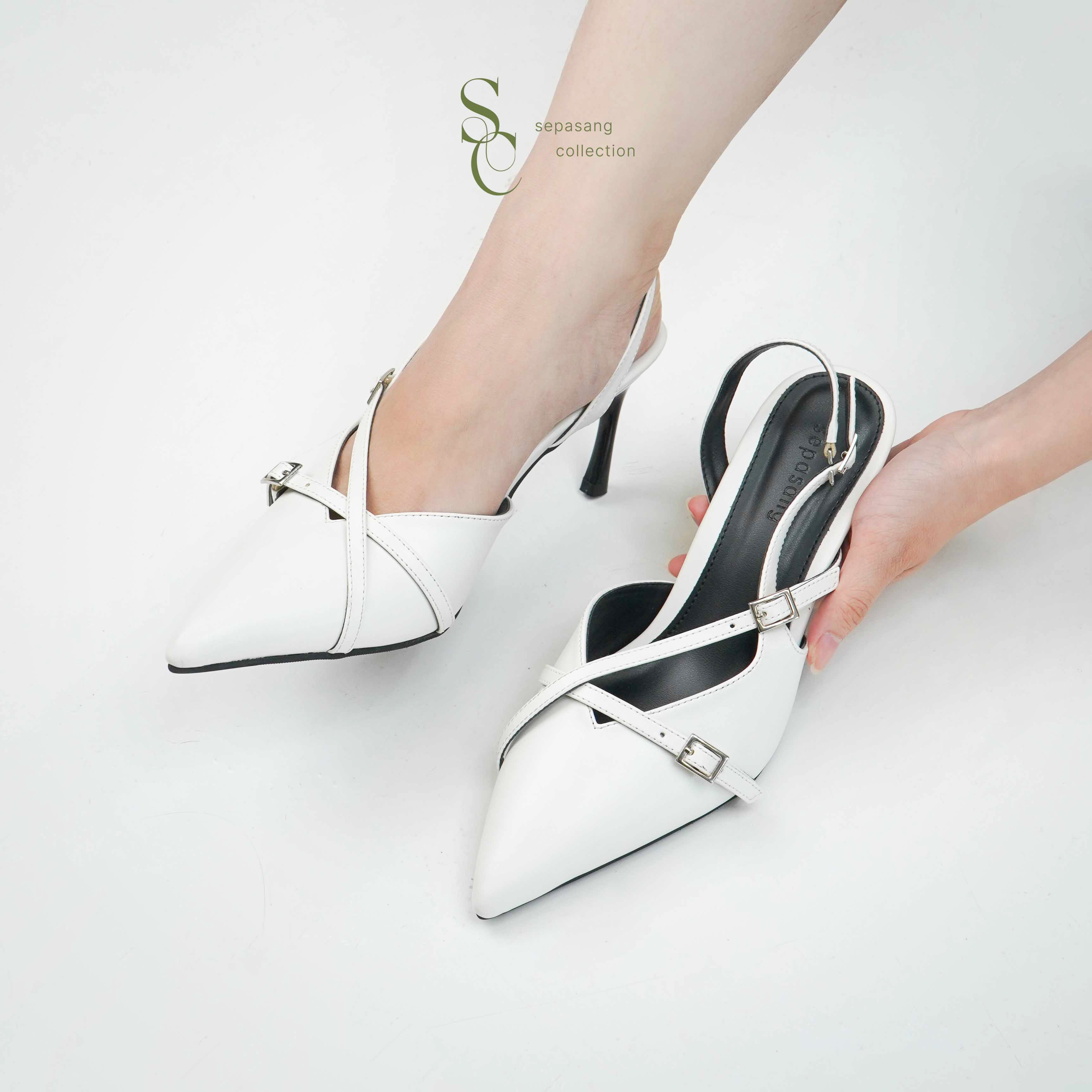 Caroline Mules